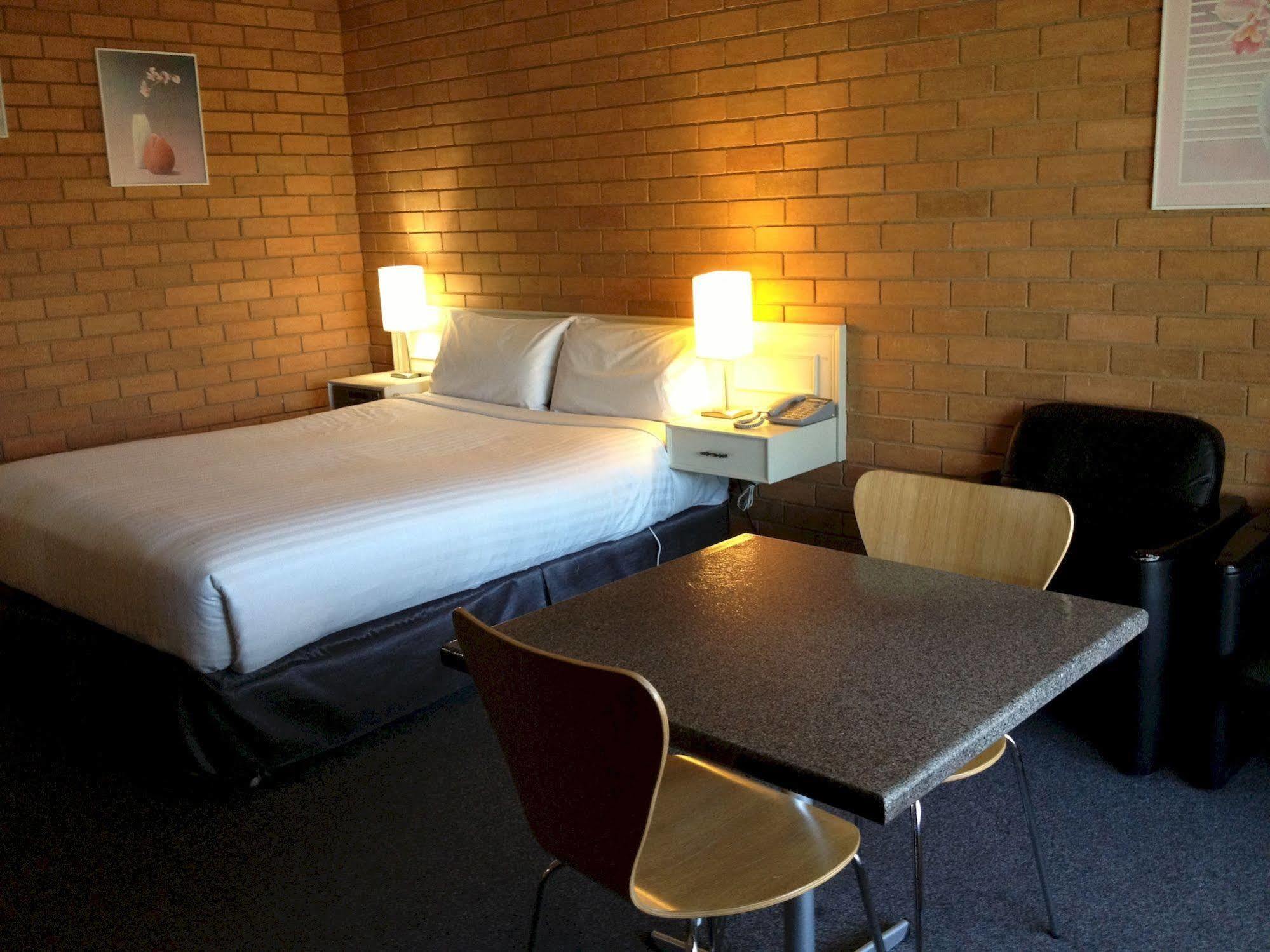 Essendon Motel Essendon North Exteriör bild