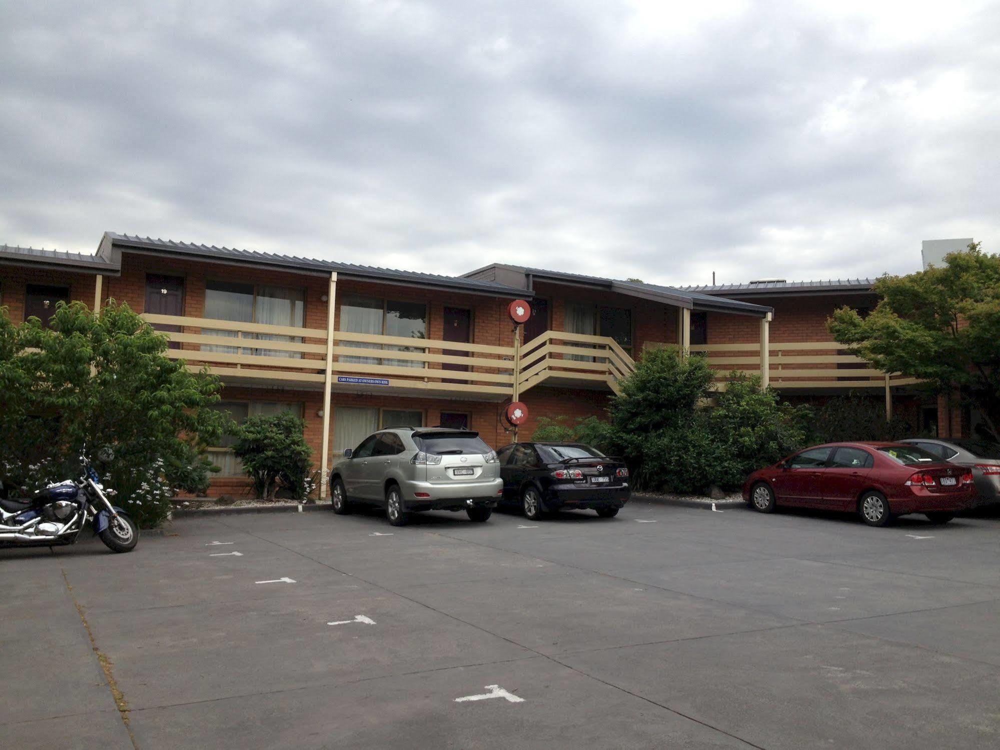 Essendon Motel Essendon North Exteriör bild